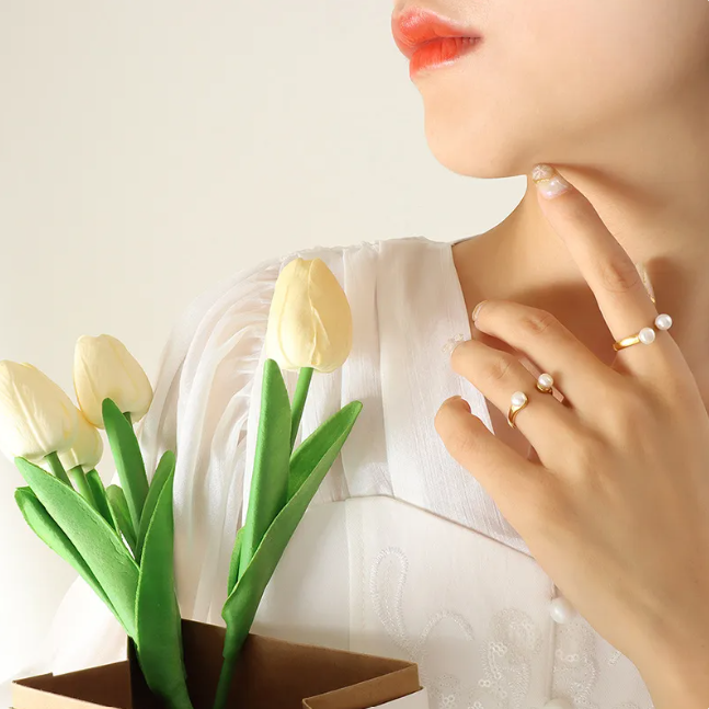 Modern U-Shaped Statement Ring