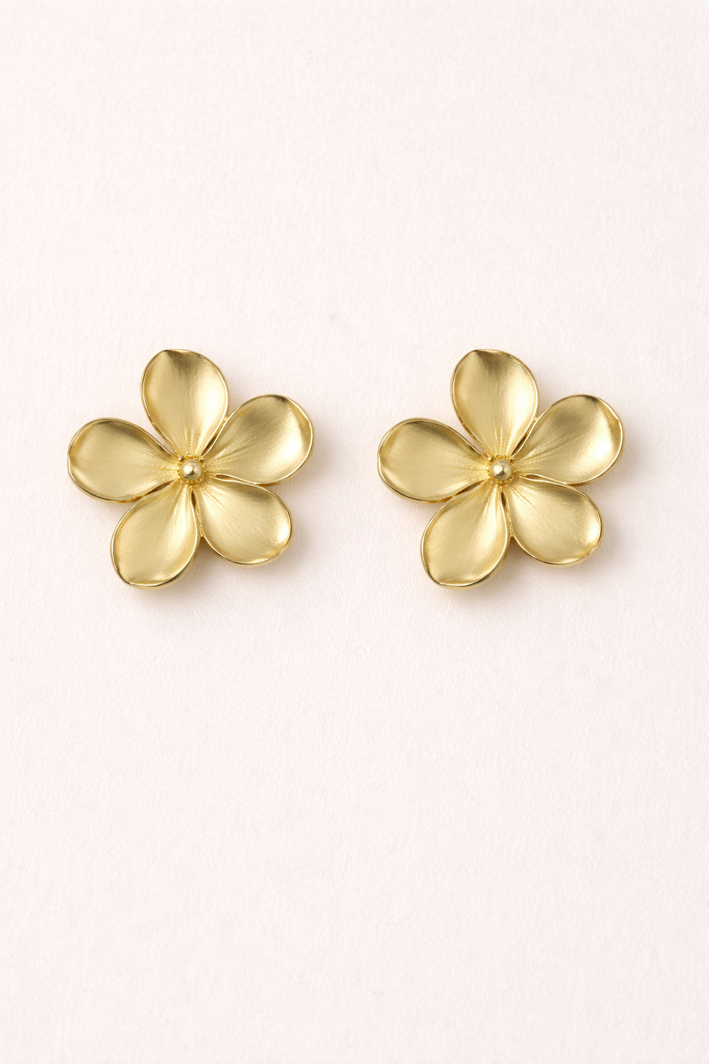 Gold Floral Jewelry Set for Women - Necklace & Earrings