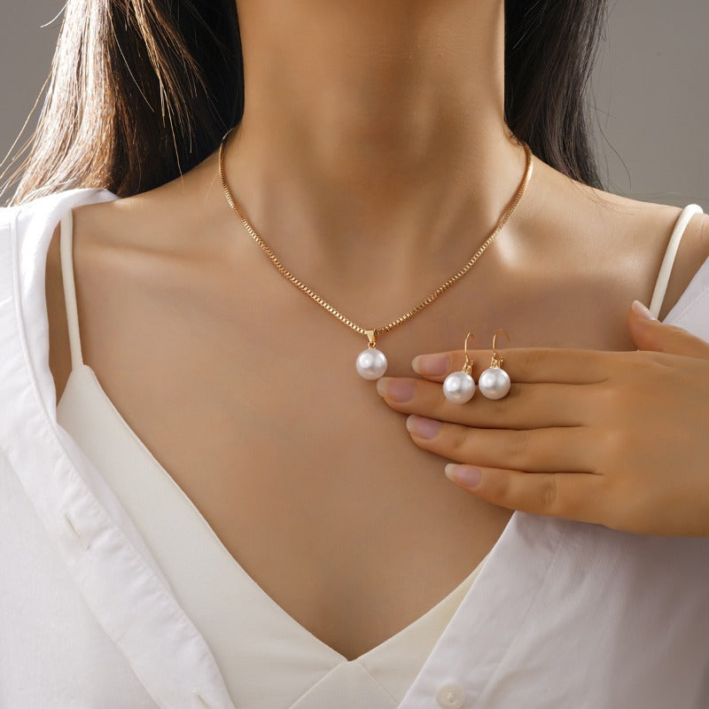Women's Imitation Pearl Jewelry Earring Set